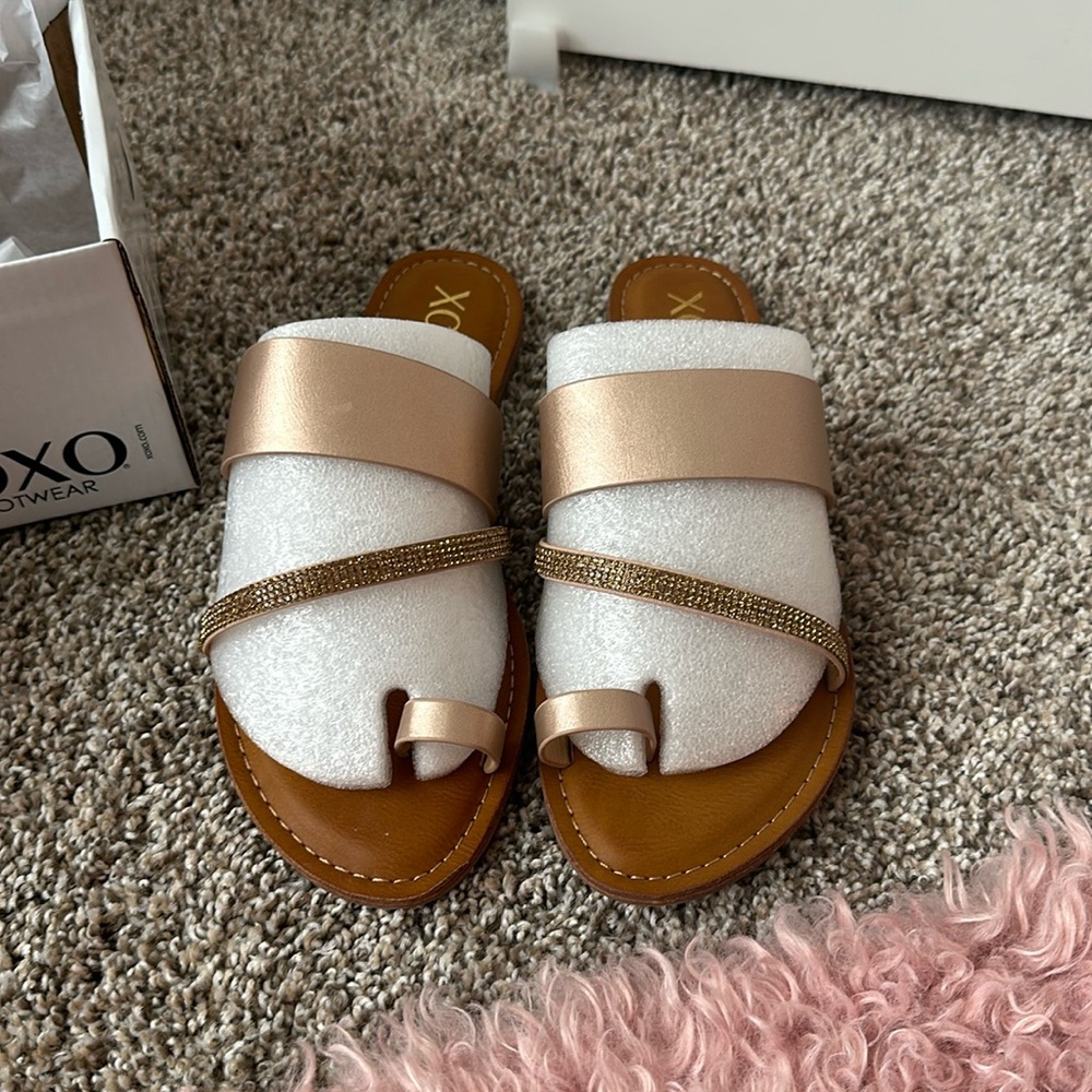 NIB XOXO SANDALS SIZE 9